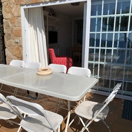 Casas Sobre El Mar En
